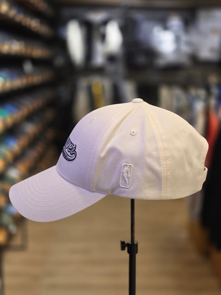 NBA Unisex Denver Nuggets Team Cursive Embroidered Point Hard Ball Cap N255AP453P(00)