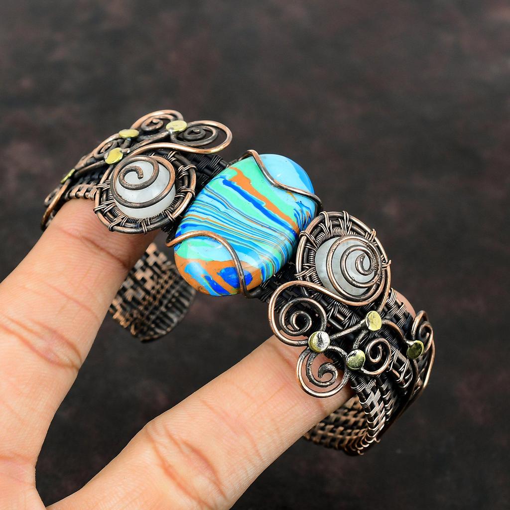 Браслет-манжета из радужного кремнезема, браслет с драгоценными камнями, медная проволока, браслет-манжета с лунным камнем, регулируемый браслет, манжета ручной работы, подарок на годовщину