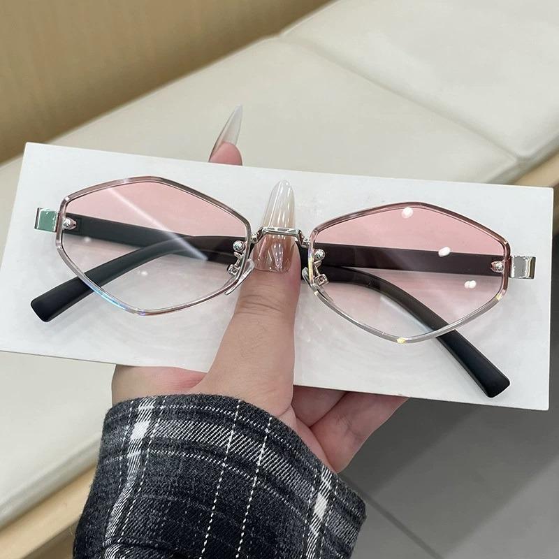 Fashion Small Polygonal Sunglasses Women Metal Rhombus Sun Glasses Ladies Hipster Sexy Cat Eye Shades Vintage