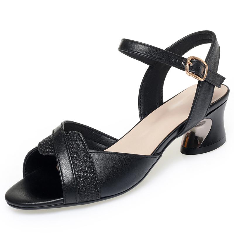 Женские босоножки летние на среднем каблуке с боковыми отверстиями женские туфли большого размера с одним ремешком студенческие сандалии женские