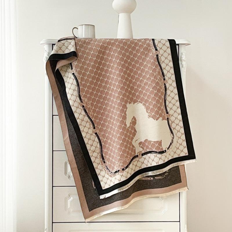 Letter imitation cashmere new scarf light luxury winter trend warm horse print scarf thickened short beard shawl