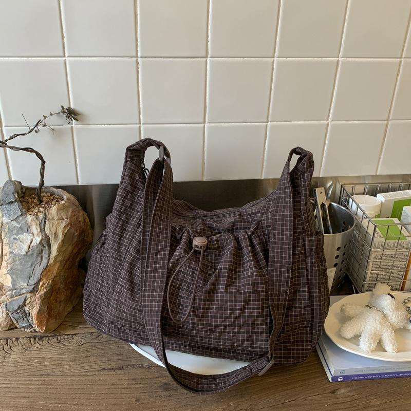 Модный тренд ретро сумка большой вместимости женская повседневная сумка-тоут 2025 осень и зима новая на плечо сумка-мессенджер