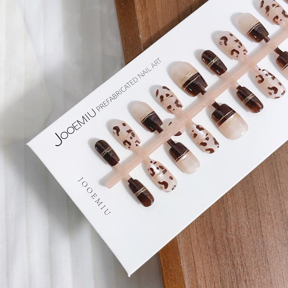 Super Short Leopard Print Cat Eye Gilded Nail Art - 30 Pack Wearable & Removable Manicure Set