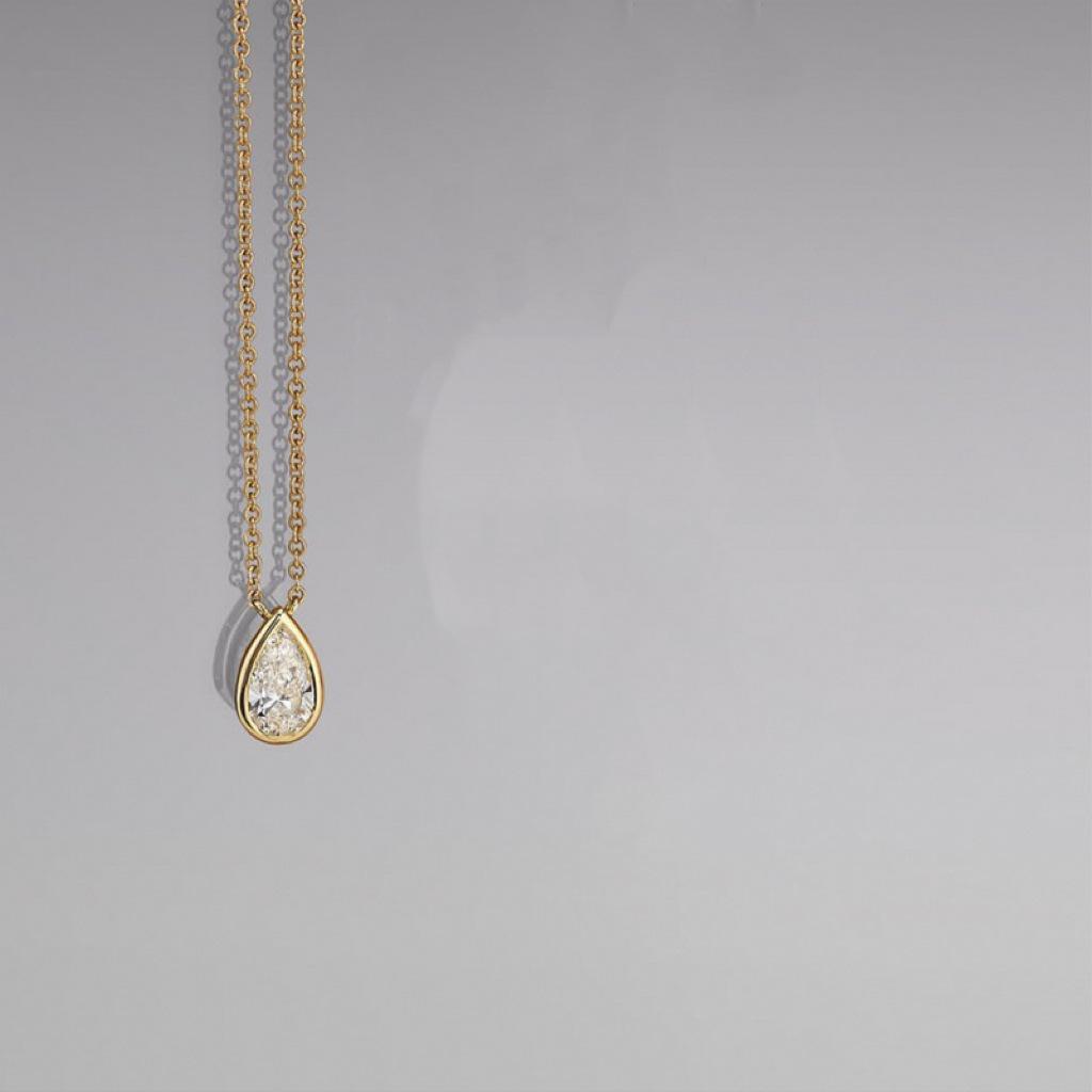 Rz Hot Selling Opal Jewelry Water Droplet Opal Pendant Necklace Anti Tarnish Stainless Steel Sweater Chain Fashion Necklace