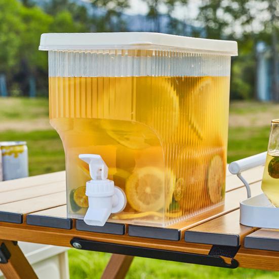 3.9L Water Dispenser with Faucet Leakproof Iced Tea Pitcher for Fridge BPA-Free Juice Container for Summer Drinks