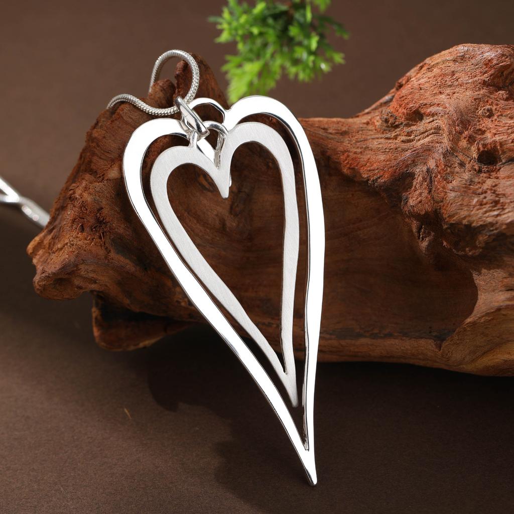 Новая ручная работа, матовый полый двухслойный кулон-сердце, женское преувеличенное универсальное гладкое ожерелье-подвеска