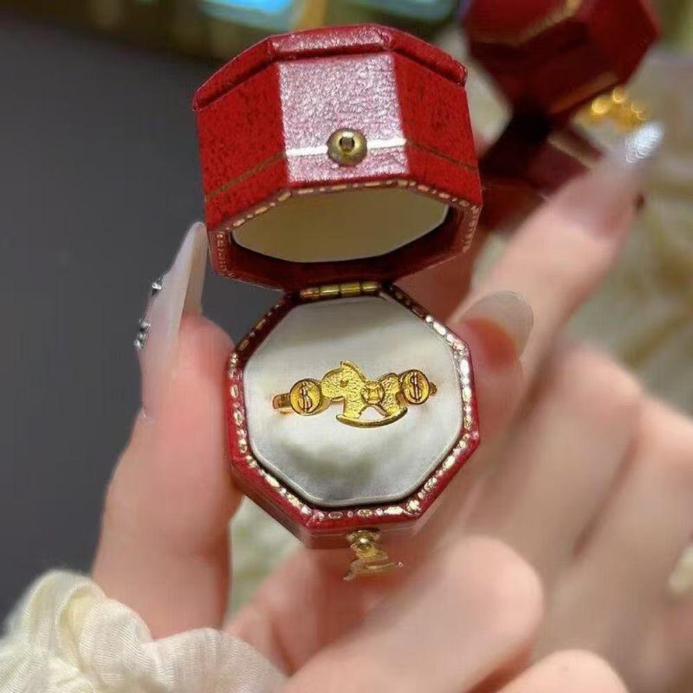 Unique Chinese Vintage Gold Ring for Women Horse Year Money Blessing Artisan Crafted Delicate Fashion Accessory
