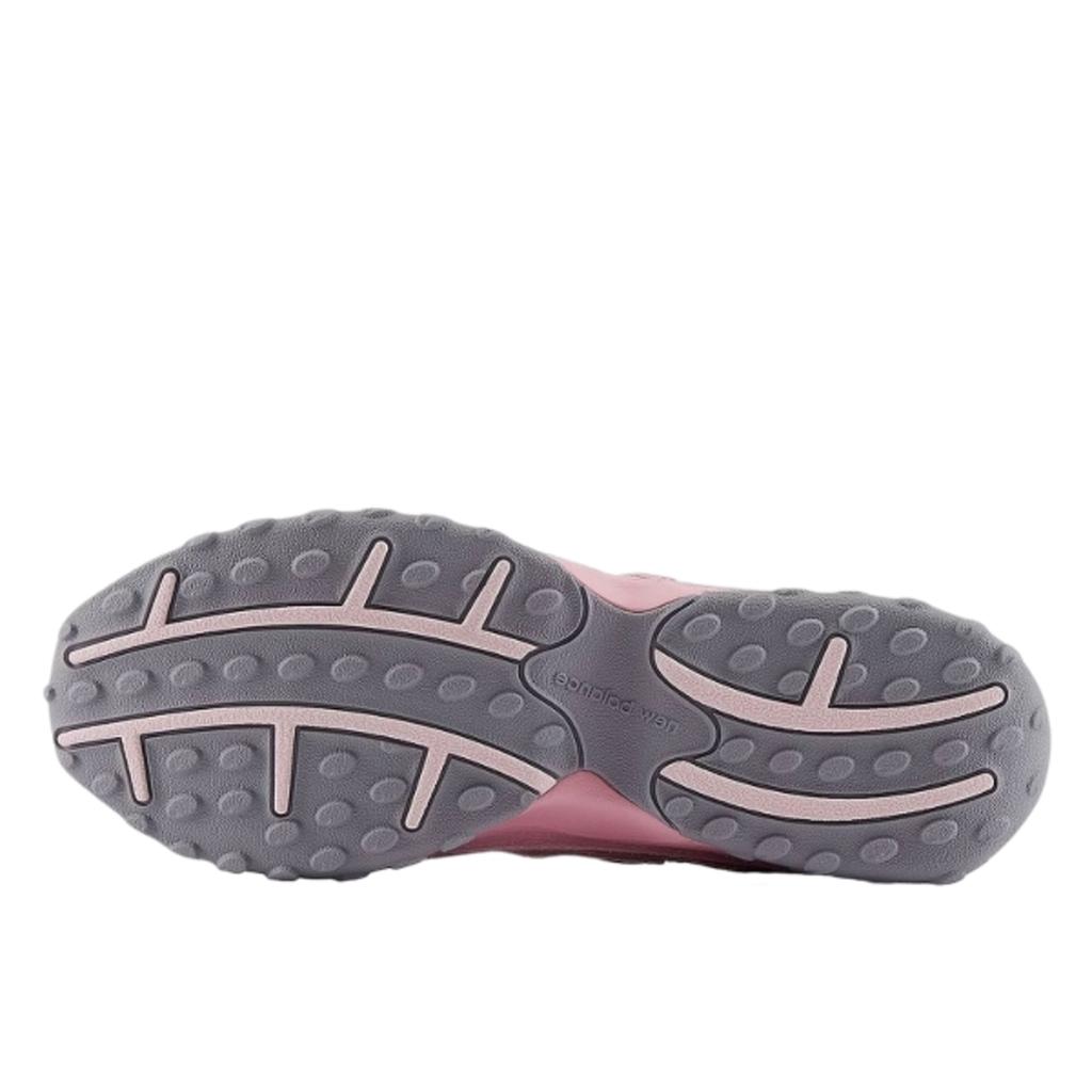 New Balance 204L Pastel Pink