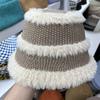 Дизайнерская шерстяная шапка зимняя утолщенная теплая с защитой ушей плюшевая вязаная шапка, подчеркивающая лицо, маленькая шапка рыбака, детская