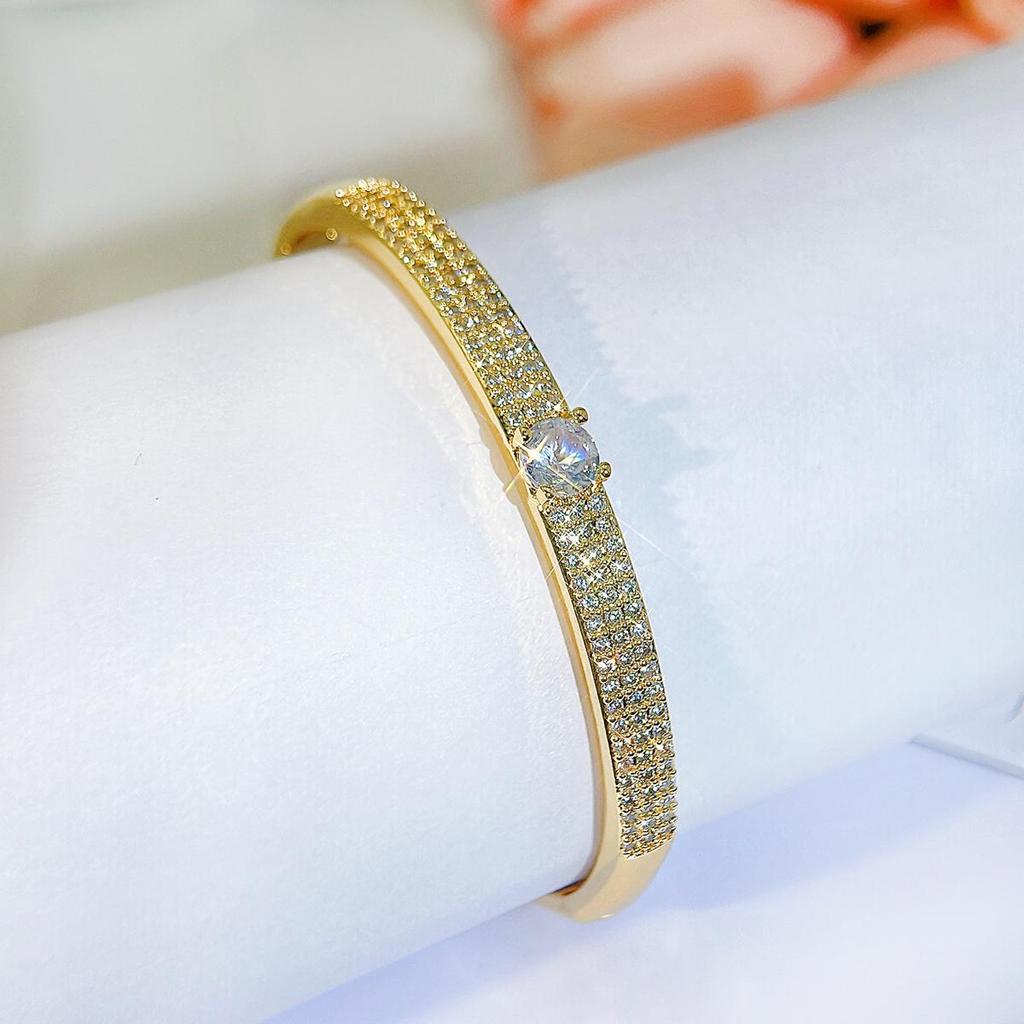 WWJ Classic Hand Jewelry Circle Golden Bracelet Shiny CZ Zirconia Bangle Elegant Female Party Jewelry Accessories Gift