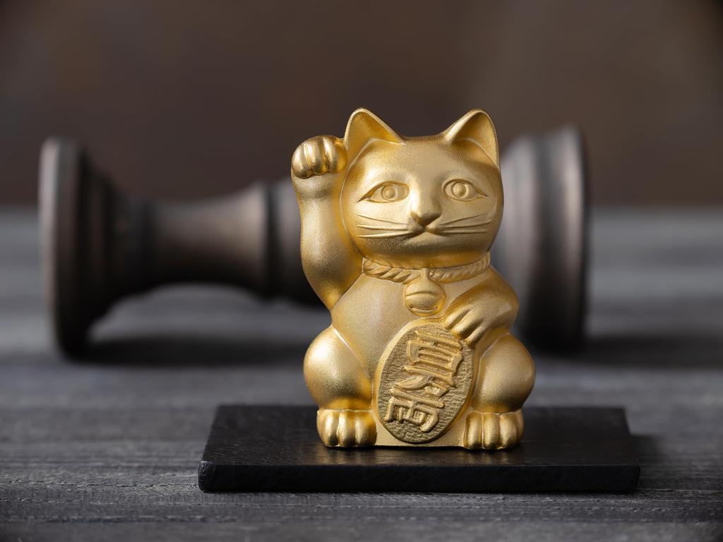 Ginjado Maneki Neko Matte Gold Hand of Cat Maneki Neko Good Luck Feng Shui Figurine Takaoka Copperware Neko (Gold Plated, Painted)_Right Raised/Made