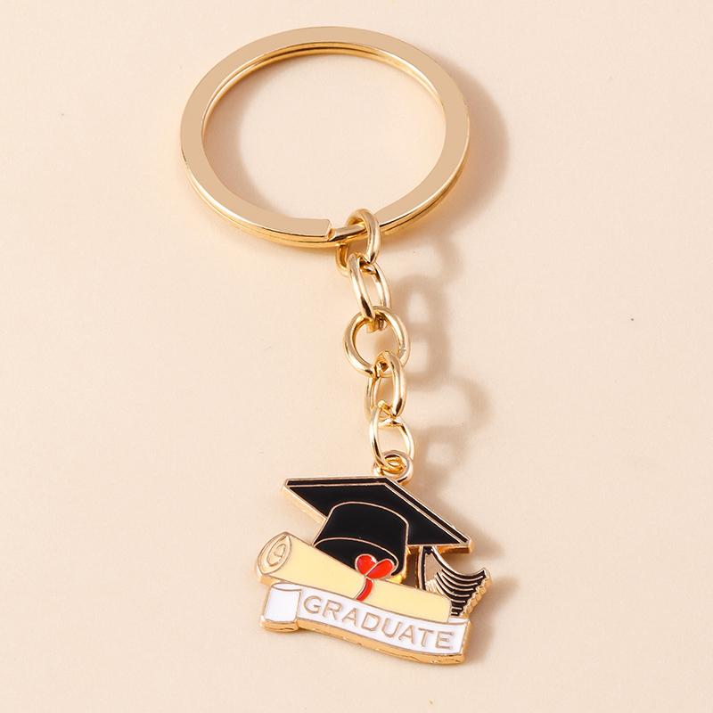 Cute Academic Dress Keychain for Graduation Ceremony Mortarboar Pendant for Students Bag Accessories Creative Jewelry Gift