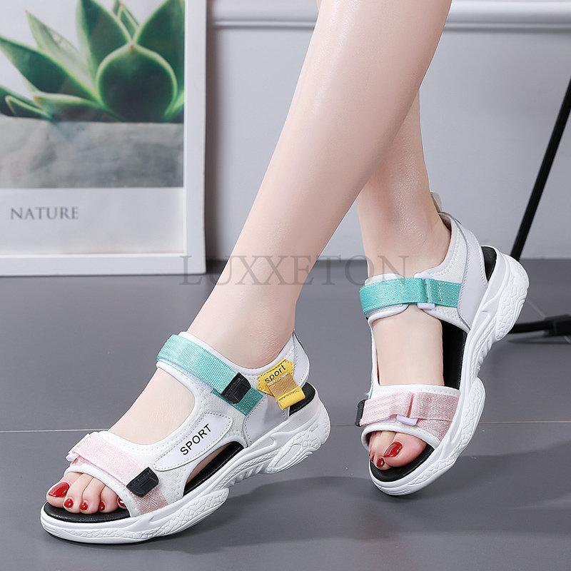 Сандалии на платформе женские летние женские туфли на толстой подошве радужного цвета с застежкой-липучкой на танкетке с открытым носком на платформе