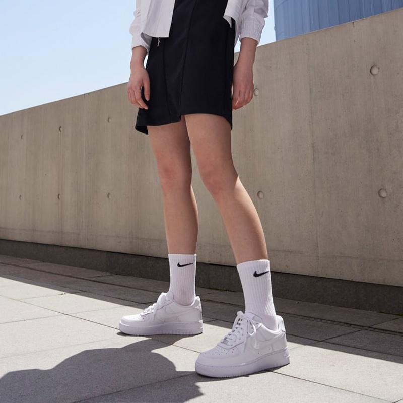 (WMNS) Nike Air Force 1 '07 'Triple White' Women's DD8959-100