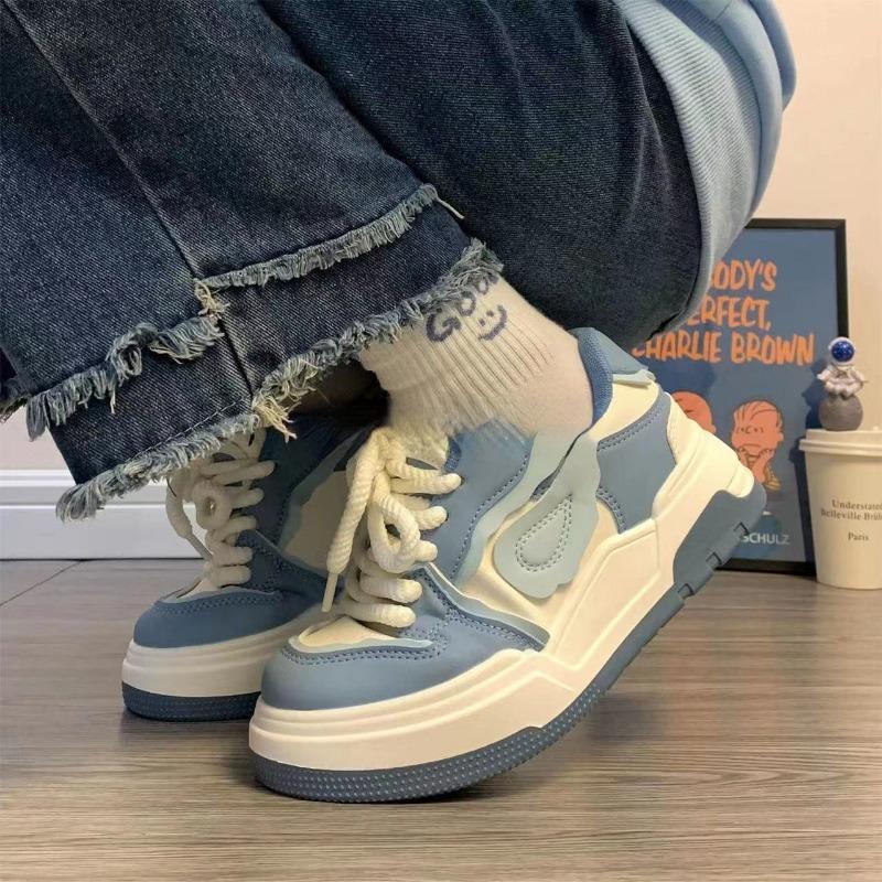 Female Students' Little White Shoes 2024 Autumn New Trendy Women's Shoes Popular Small Versatile Board Shoes