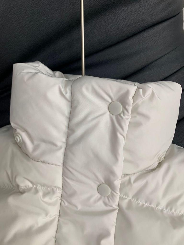 2025 Women's Petite White Duck Down Jacket - Simple, Fashionable, Hot-Selling Lu Style - Warm, Thickened Coat