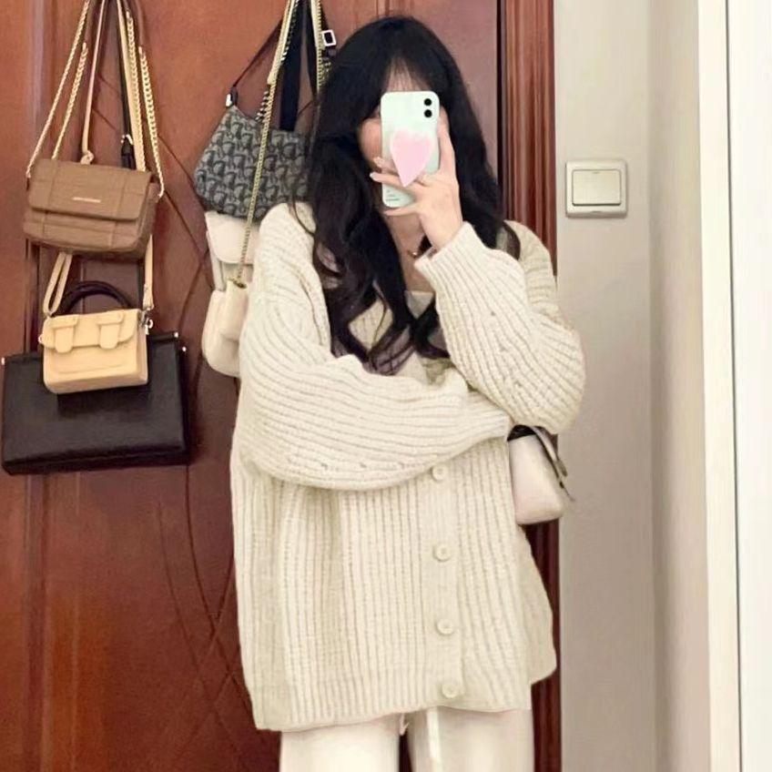 Женский кардиган нежно-розовой вязки - Свободный, нежный стиль для весны и осени