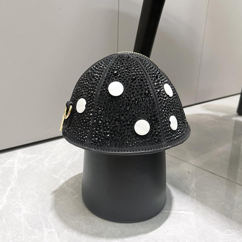 2025 Luxury Fashion Designer Women Mushroom Shaped Rhinestone Clutch Femme Crystal Crossbody Shoulder Bag Funny Shiitake Handbag