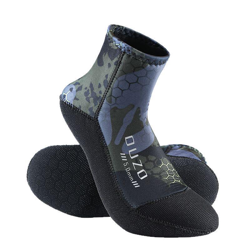 OUZO 5mm Camouflage Non-Slip Dive Booties: Shorty Snorkeling & Swimming Socks, Wear-Resistant & Warm for Beach.