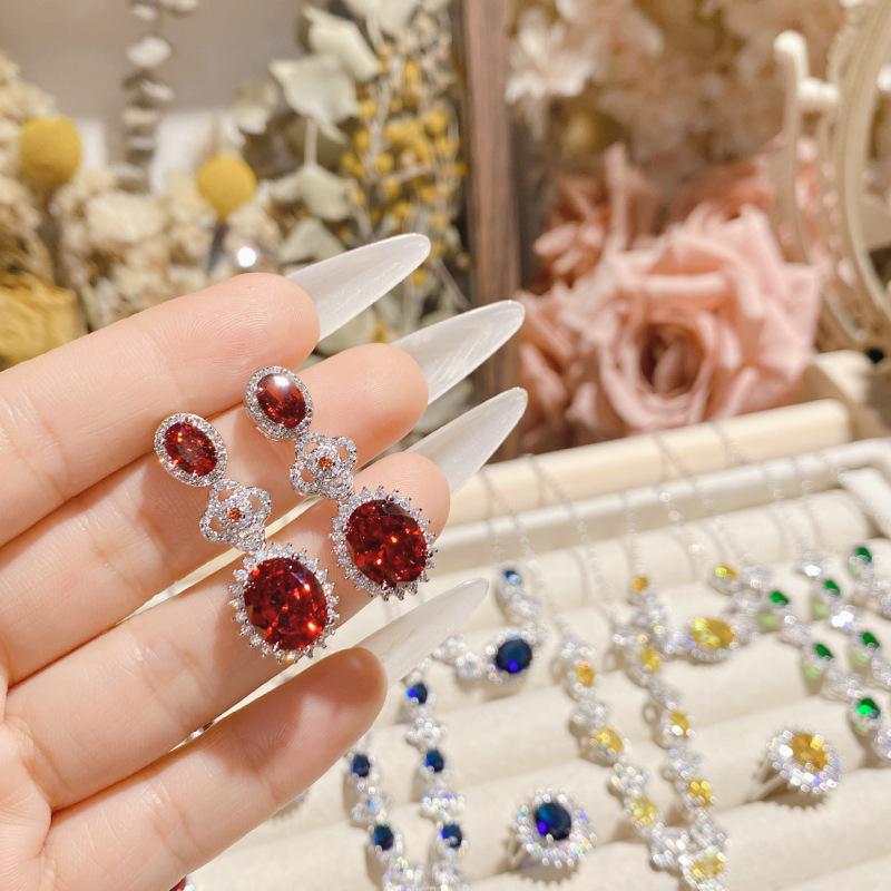 Камелия Французский Яркий Имитация Рубина Свадебный Набор, 18К Полное Бриллиантовое Покрытие Элегантные и Благородные Серьги Открытое Кольцо