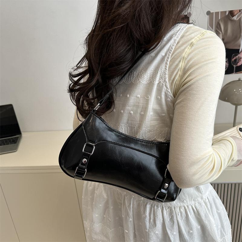 Однотонная простая сумка-багет женская 2025 новая модная нишевая дизайнерская сумка на плечо универсальная повседневная сумка подмышку