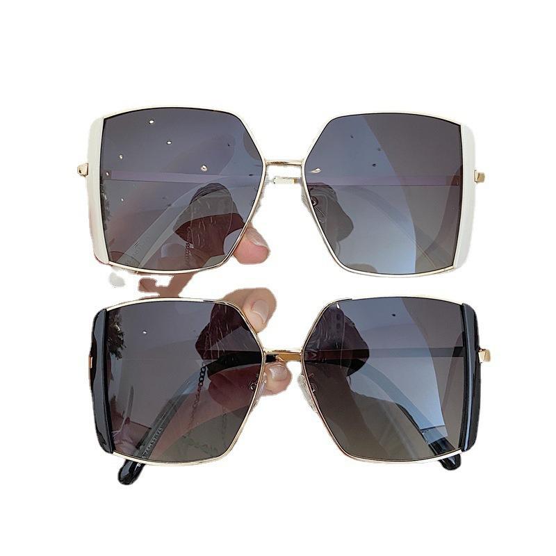 New Fashion Lady Oversize Square Sunglasses Women Glasses Luxurious Sun Glasses Female UV400