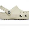 Выберите 1 из 8 видов классических сабо Crocs