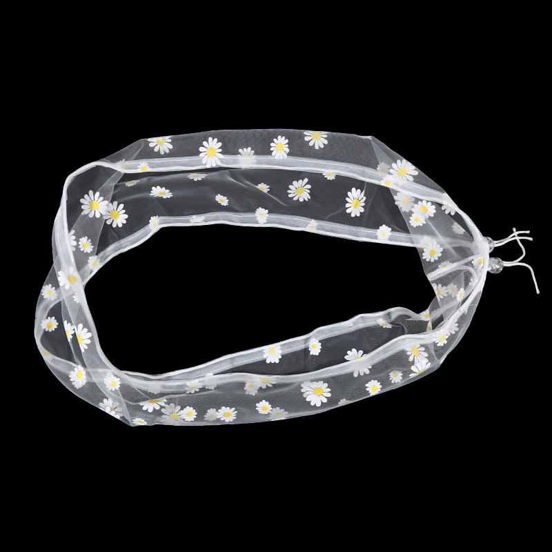 Универсальный уловитель семян для клеток для птиц для использования в помещении/на улице, эластичная регулируемая мягкая сетка с ромашковым узором, защита от разбрасывания семян для круглых и квадратных клеток