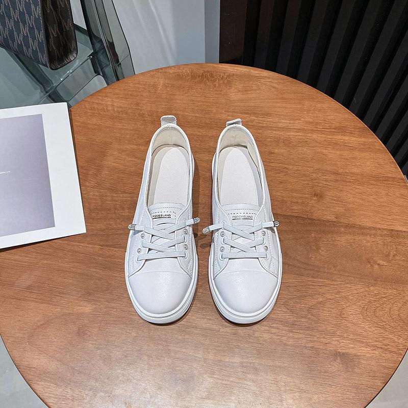 Кожаные белые туфли Женская обувь Новые кроссовки Весна-Весна с жемчугом Универсальная обувь для спорта и отдыха Тенденция