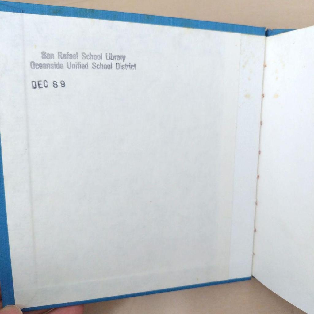 [Б/У] Цементная палатка Винтажная английская иллюстрированная книга