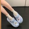 Популярные милые мультяшные черные туфли на толстой подошве с дырками для женщин, чтобы носить на улице и наступать на дерьмо