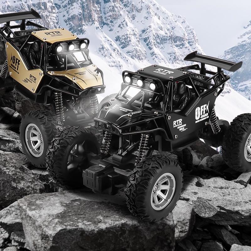 Поднимайтесь со стилем Сплавной внедорожный радиоуправляемый автомобиль для лазания со светом для детей