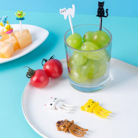 1 Set Fruit Fork Cute Cartoon Non-slip Reusable Easy To Clean Decorative Plastic Snack Cake