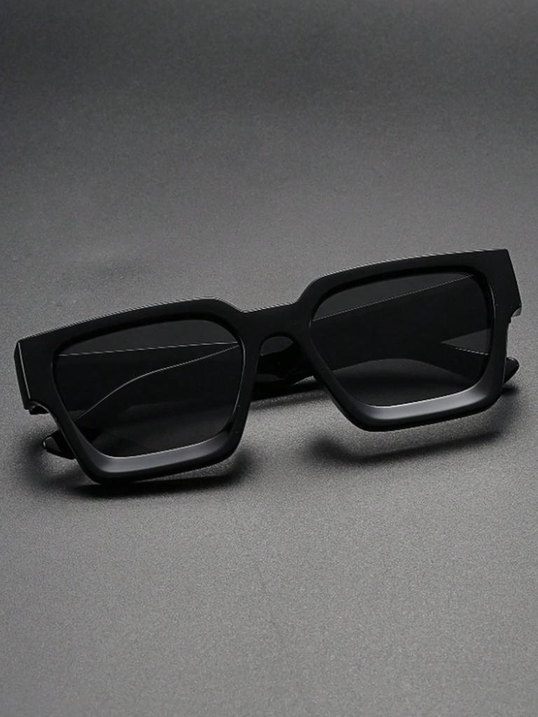 1Pc Fashionable Square Frame Glasses Black Fashion Glasses Girls Men'S Glasses Durable Pc Materials Suitable For Daily Commuting