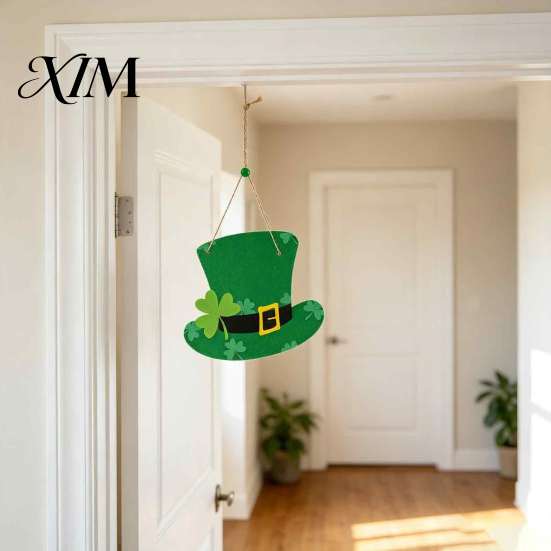 Garden Gate Hanging Ornament St. Patrick's Day Wooden Door Sign, Luck Clover Green Hat Themed Decor for Home Plaque, Decorative Ornaments Holiday