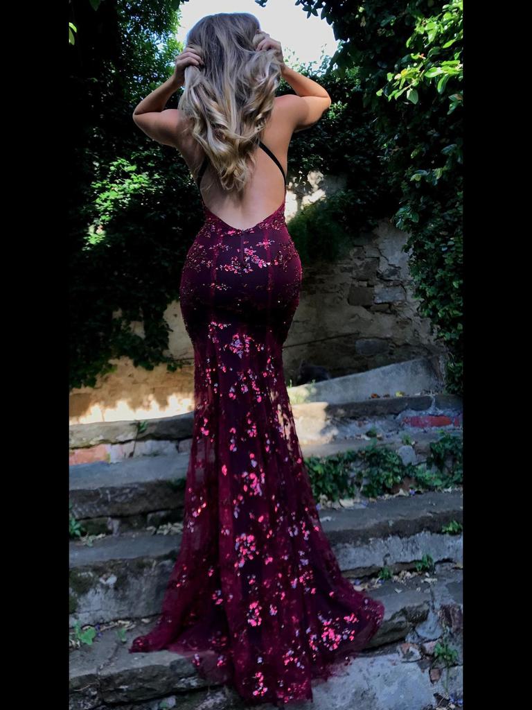 Женское платье с V-образным вырезом, открытой спиной, пайетками и шнуровкой, коллекция 2025 г.