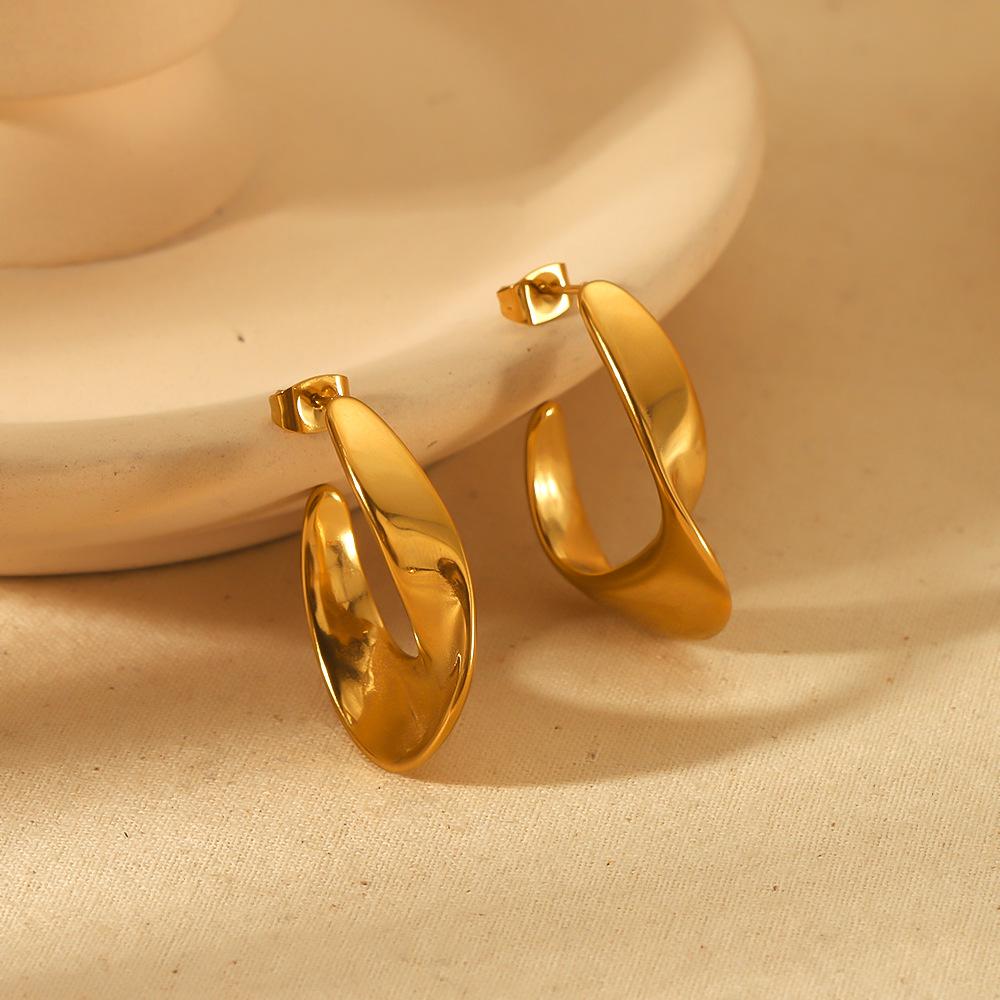 New 18k Gold Twist Piece Niche Titanium Steel Earrings Women's Simple and Versatile Ins Retro Stainless Steel Stud Earrings