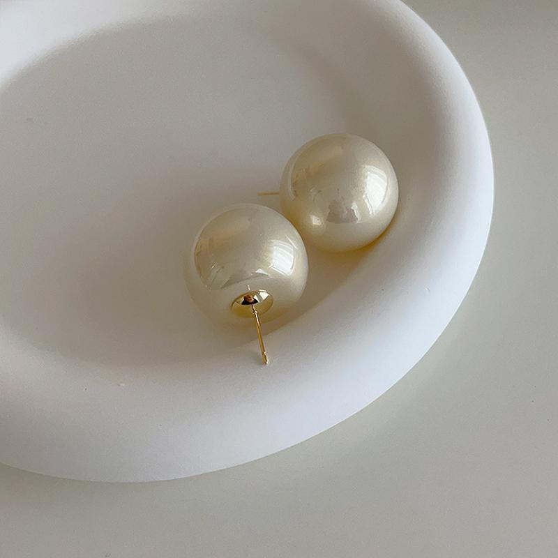 Elegant Beige Champagne Imitation Pearl Stud Earrings Large Statement Jewelry for Women Wedding Party Accessories