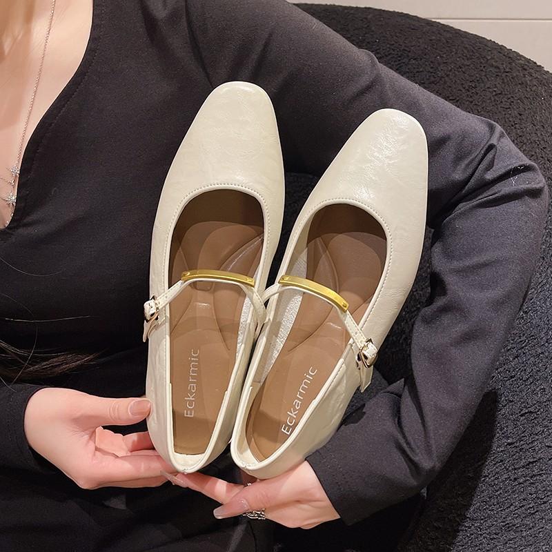 Балетки женские летние 2025 верхняя одежда с одной педалью круглая головка светлый рот телесный плоский низ дизайн чувство ниша обувь Doudou