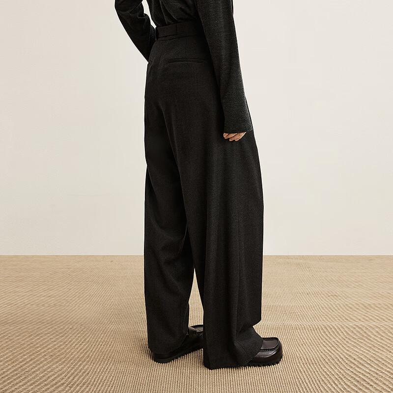 БРЮКИ С ШИРОКИМИ ШТАНИНАМИ СВОБОДНОГО КРОЯ ОСЕНЬ 2025