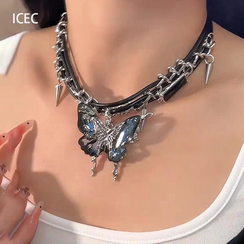 Love Heart Rivet Punk Choker Necklace - Y2K Subculture Clavicle Chain