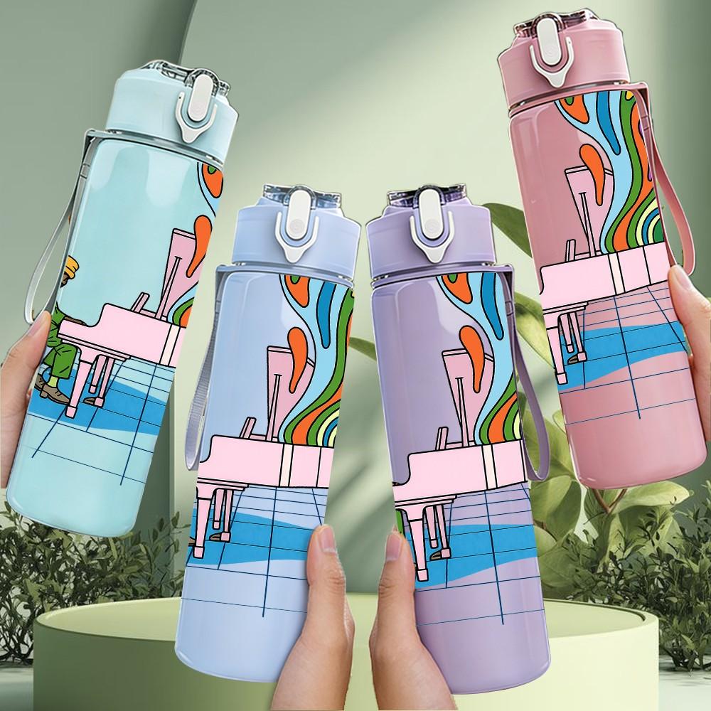 1PC Desk With Tropical Plant Scene Print 750ml Color Plastic Sports Water Bottle Leakproof Flip Straw Lid Suitable for Sports Office Home Use
