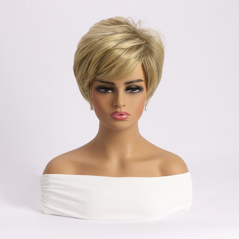 European and American Style Women Short Straight Blonde Wig Fashion Daily Use Natural Looking Synthetic Fiber Wig