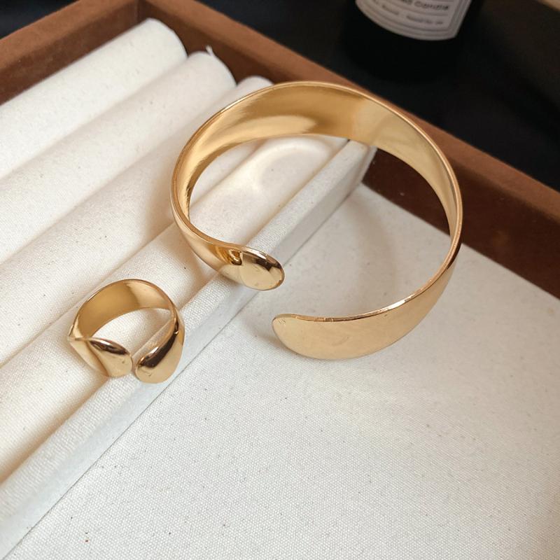 Chic Geometric Metal Jewelry Set Minimalist Bracelets and Rings for Trendsetters