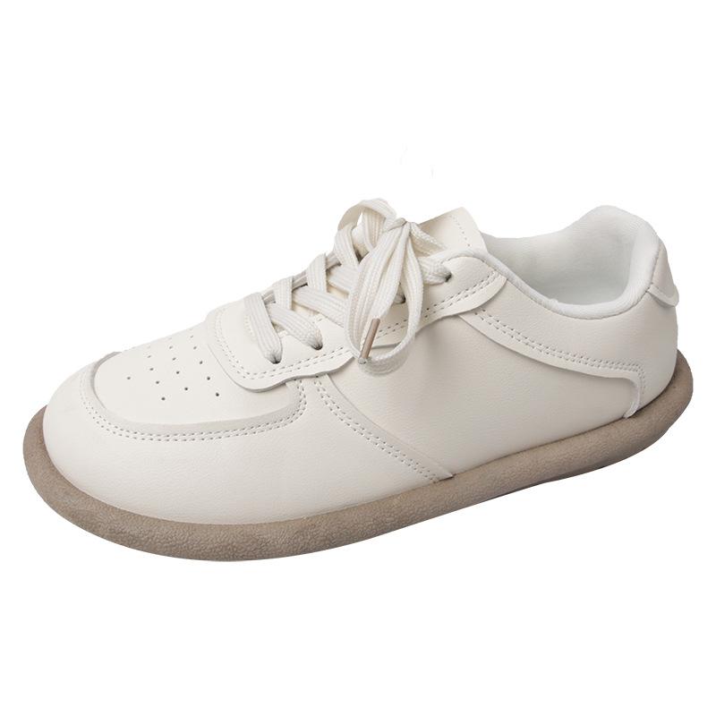 Простые повседневные и универсальные высококачественные ретро-маленькие белые туфли для женщин 2025 года, новая весенняя легкая студенческая популярная спортивная обувь