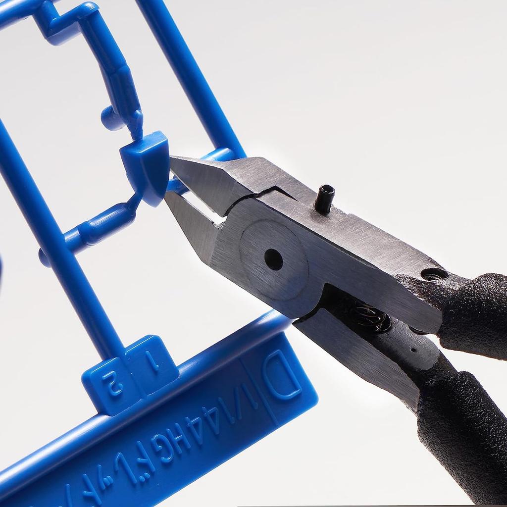 Пластиковая модель Маленькая модель Диагональные пластиковые Диагональные прецизионные кусачки для прецизионных инструментов для пластика Деликатная работа Тонкие Легкие 105 мм Кусачки,