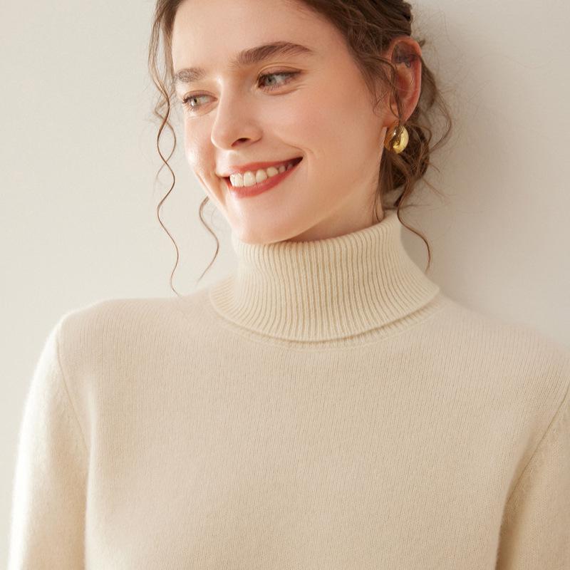 Cashmere Knit Women's High Neck Long Sleeve Sweater - Soft, Loose, Warm, and Skin-Friendly for Autumn and Winter