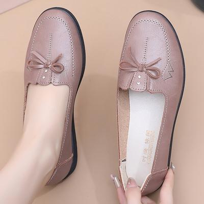 Весна и Осень новая обувь с бантом одинарная обувь женская для среднего и пожилого возраста удобная обувь для женщин среднего возраста пожилая нескользящая плоская кожаная обувь