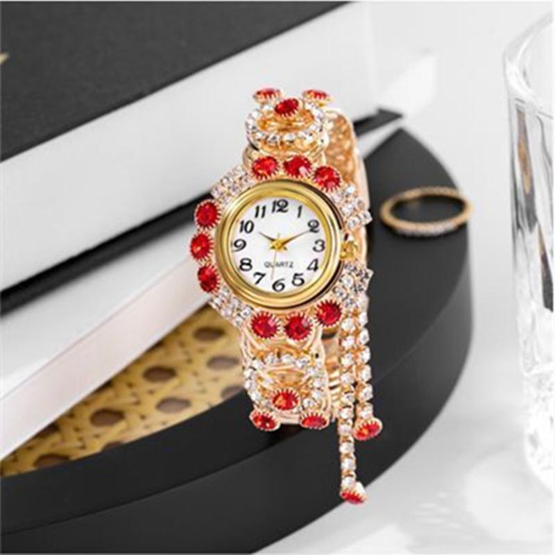 Новые популярные женские часы с золотым браслетом в стиле ретро, ​​часы с кисточками и дикими стразами, корейская версия, трендовые ювелирные часы