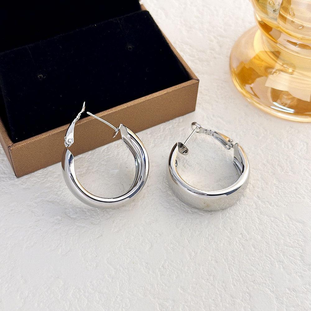 Серьги-пусеты из простого серебристого металла 'Серебряная игла'